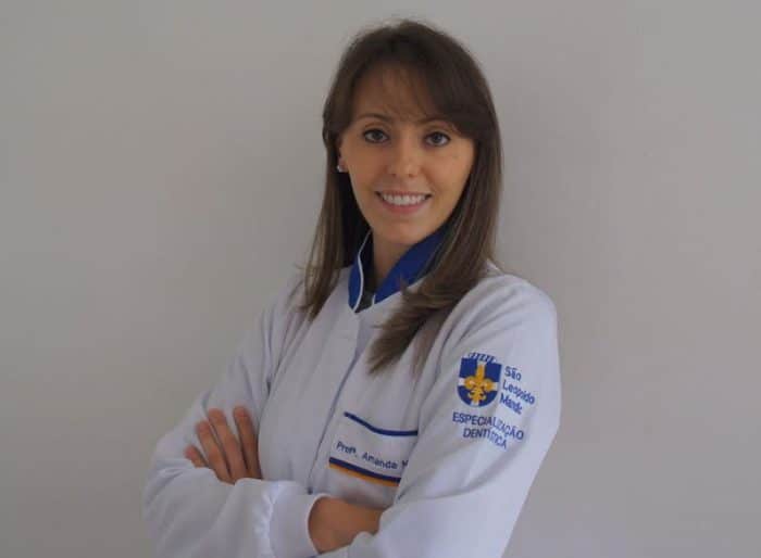 Dra-Amanda-_Curitiba-700x514-1